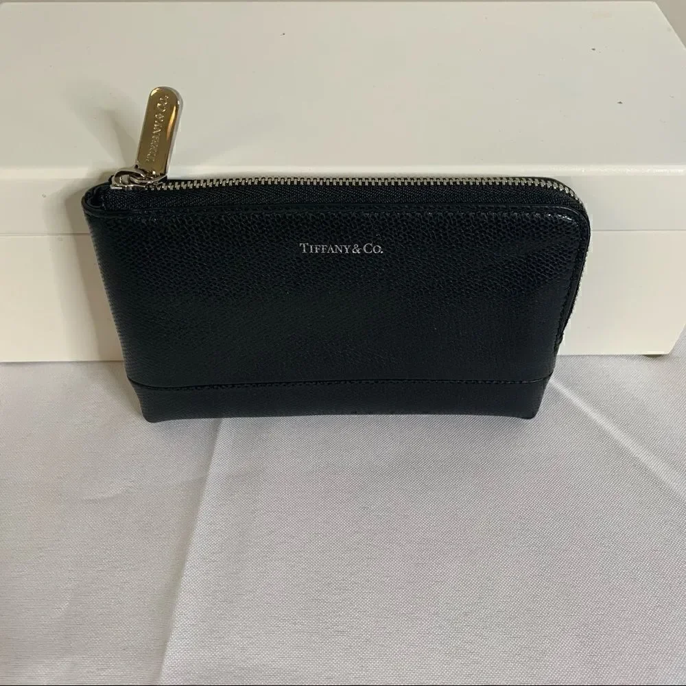 Tiffany & Co. Leather zip around pouch - Black New